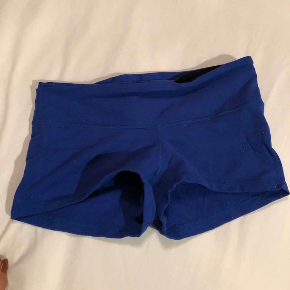 Lululemon shorts size 6